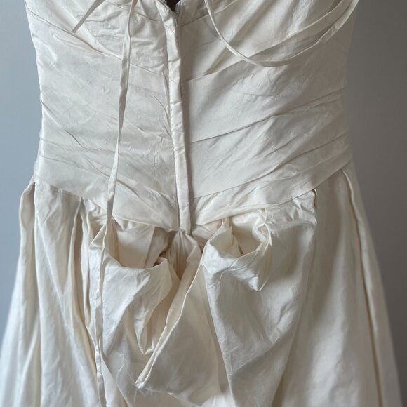 Paloma Blanca Cream Wedding Gown CA05313 (size 4) - Picture 8 of 10